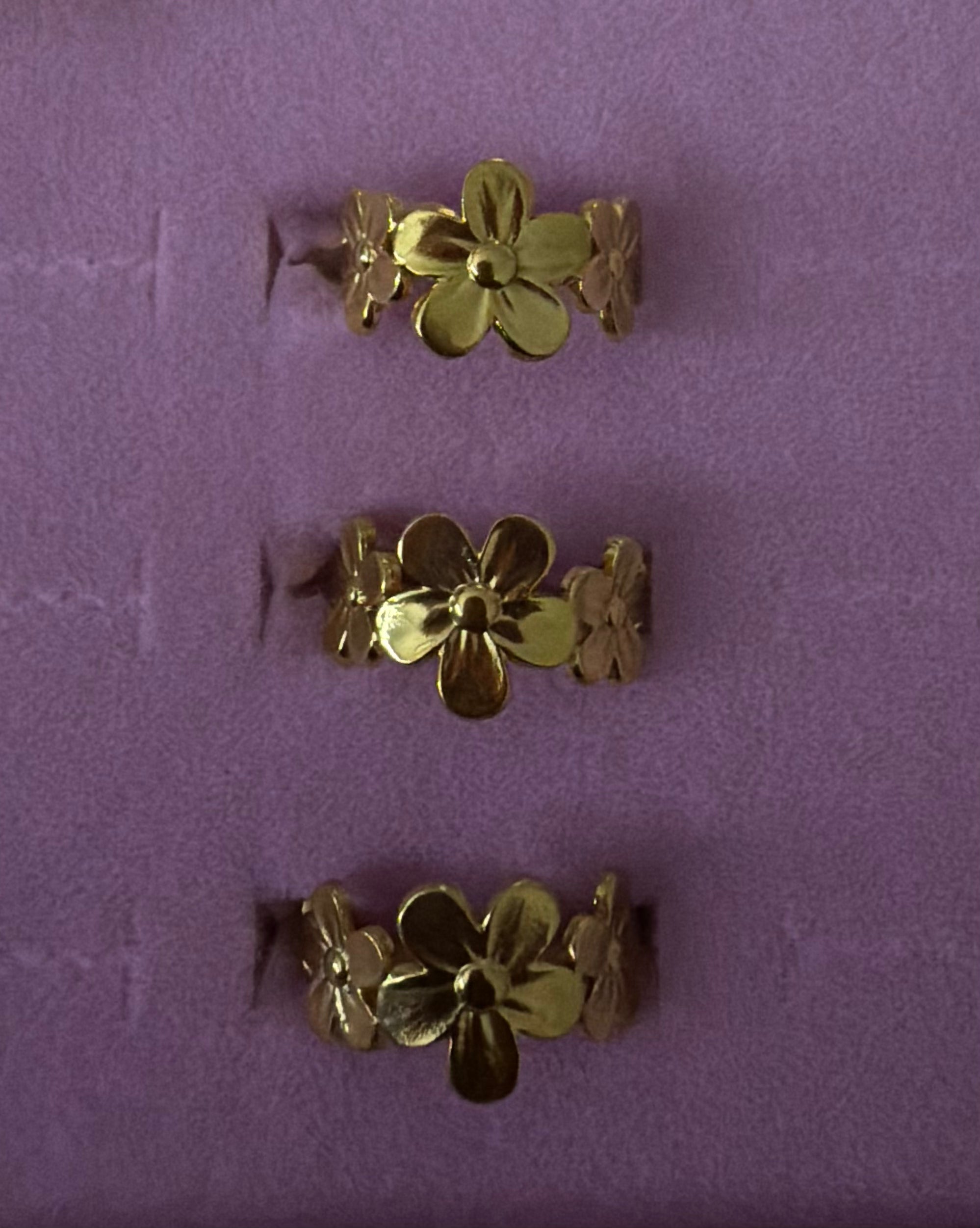 3 Flower Ring