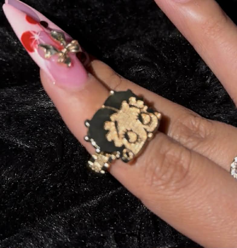 Betty Ring